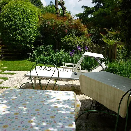 Dei Pini Bed & Breakfast 3*