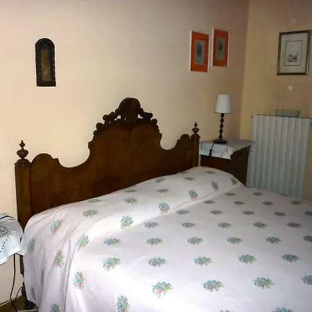 Oda ve Kahvaltı Dei Pini
